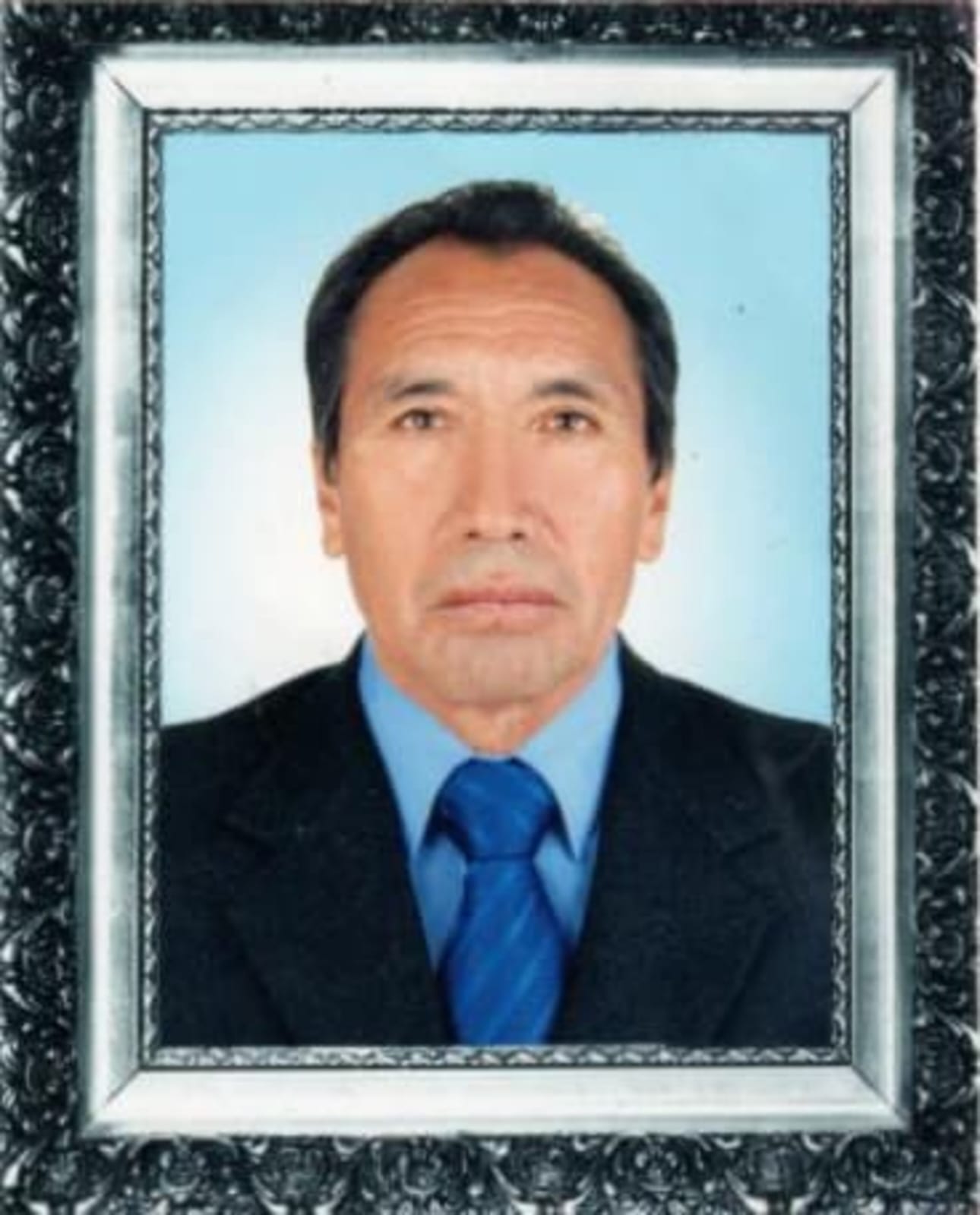 Sr. Trinidad Jesus Escobedo Portugal - Presidente